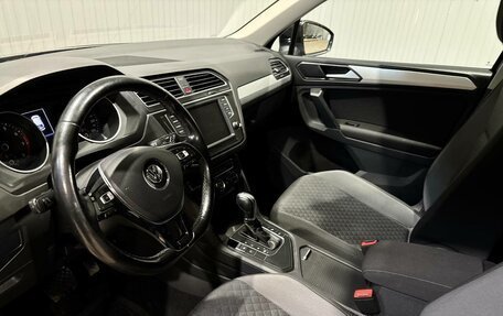 Volkswagen Tiguan II, 2017 год, 1 990 000 рублей, 6 фотография