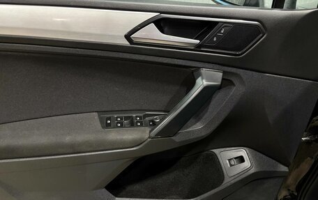 Volkswagen Tiguan II, 2017 год, 1 990 000 рублей, 10 фотография