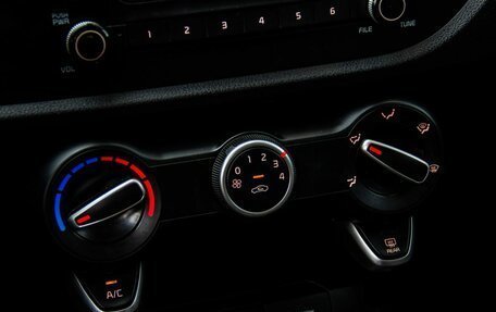 KIA Rio IV, 2017 год, 1 250 000 рублей, 18 фотография