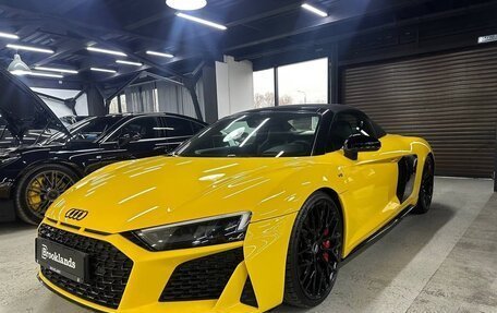 Audi R8, 2019 год, 16 000 000 рублей, 2 фотография