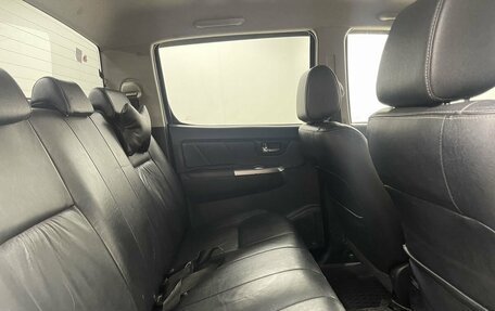 Toyota Hilux VII, 2014 год, 2 000 000 рублей, 11 фотография