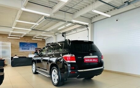 Toyota Highlander III, 2010 год, 2 089 000 рублей, 4 фотография