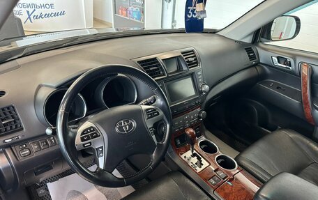 Toyota Highlander III, 2010 год, 2 089 000 рублей, 11 фотография