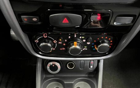Renault Duster I рестайлинг, 2012 год, 870 000 рублей, 15 фотография
