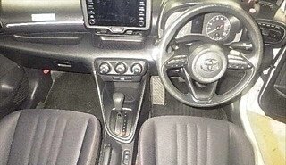 Toyota Yaris, 2021 год, 800 000 рублей, 6 фотография