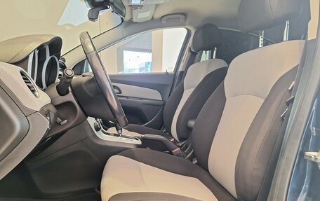 Chevrolet Cruze II, 2011 год, 699 000 рублей, 16 фотография