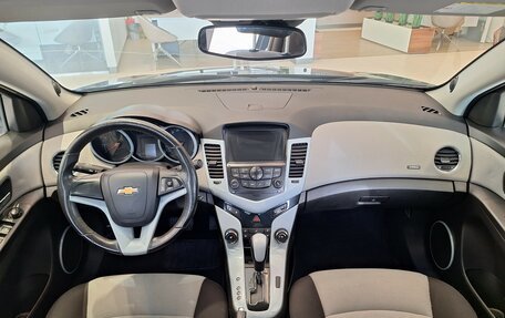 Chevrolet Cruze II, 2011 год, 699 000 рублей, 17 фотография