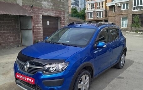 Renault Sandero II рестайлинг, 2017 год, 1 102 000 рублей, 2 фотография