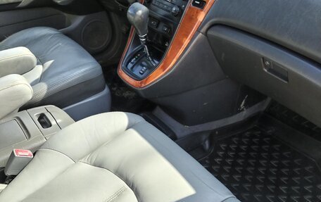Lexus RX IV рестайлинг, 2000 год, 1 250 000 рублей, 9 фотография