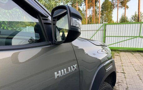 Toyota Hilux VIII, 2020 год, 14 фотография