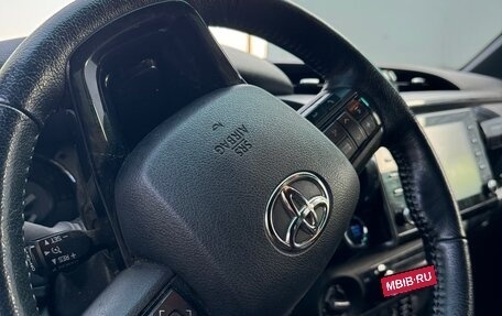 Toyota Hilux VIII, 2020 год, 17 фотография