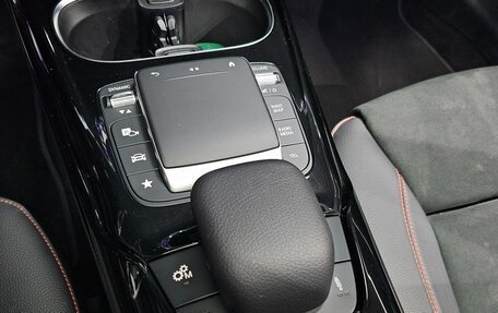 Mercedes-Benz A-Класс, 2022 год, 3 100 000 рублей, 14 фотография