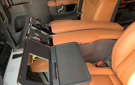 Toyota Vellfire, 2023 год, 13 000 777 рублей, 12 фотография