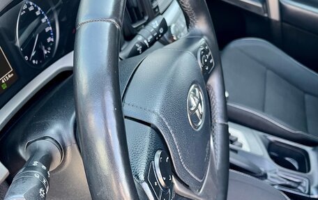 Toyota RAV4, 2017 год, 1 747 000 рублей, 12 фотография