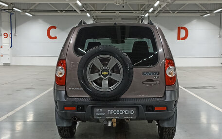 Chevrolet Niva I рестайлинг, 2018 год, 799 000 рублей, 6 фотография
