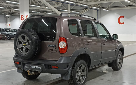Chevrolet Niva I рестайлинг, 2018 год, 799 000 рублей, 5 фотография