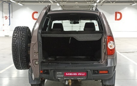 Chevrolet Niva I рестайлинг, 2018 год, 799 000 рублей, 10 фотография