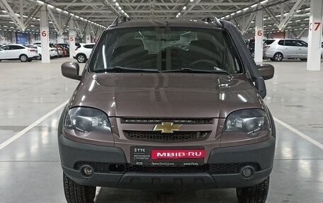 Chevrolet Niva I рестайлинг, 2018 год, 799 000 рублей, 2 фотография