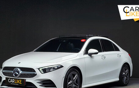Mercedes-Benz A-Класс, 2021 год, 3 150 000 рублей, 1 фотография