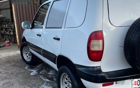 Chevrolet Niva I рестайлинг, 2003 год, 300 000 рублей, 4 фотография