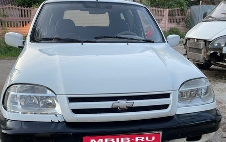 Chevrolet Niva I рестайлинг, 2003 год, 300 000 рублей, 3 фотография