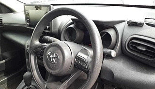 Toyota Yaris Cross, 2022 год, 1 180 000 рублей, 7 фотография