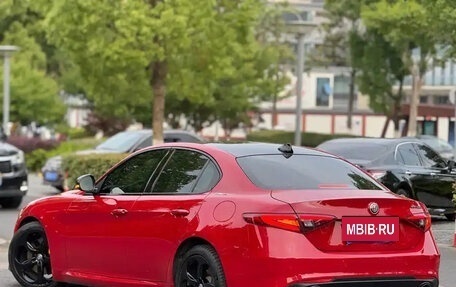 Alfa Romeo Giulia II, 2020 год, 2 500 000 рублей, 9 фотография