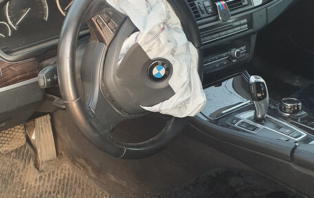 BMW 5 серия, 2013 год, 650 000 рублей, 2 фотография