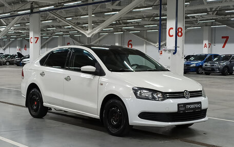 Volkswagen Polo VI (EU Market), 2013 год, 450 000 рублей, 3 фотография