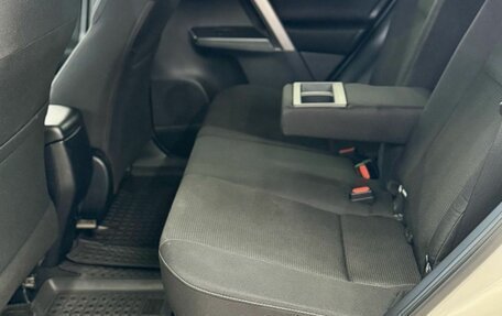 Toyota RAV4, 2018 год, 2 490 000 рублей, 9 фотография