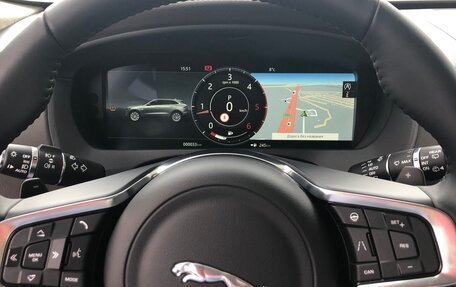 Jaguar F-Pace, 2018 год, 2 300 000 рублей, 2 фотография
