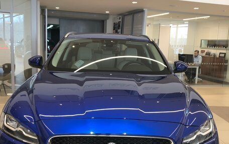 Jaguar F-Pace, 2018 год, 2 300 000 рублей, 3 фотография