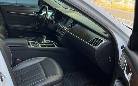 Genesis G80 I, 2017 год, 2 800 000 рублей, 17 фотография