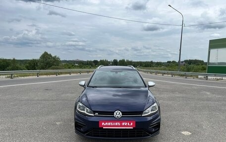 Volkswagen Golf R VII, 2020 год, 3 700 000 рублей, 13 фотография