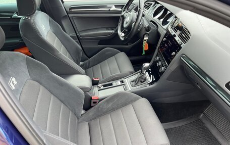 Volkswagen Golf R VII, 2020 год, 3 700 000 рублей, 29 фотография