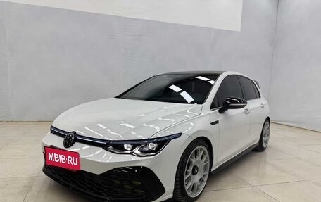Volkswagen Golf VIII, 2022 год, 2 150 000 рублей, 2 фотография