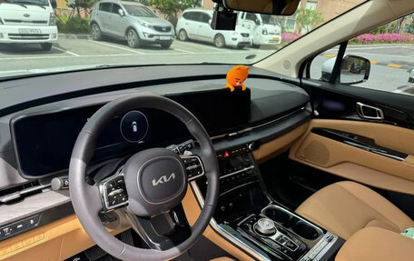KIA Carnival, 2021 год, 9 фотография