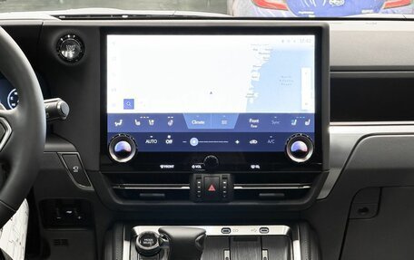 Lexus GX, 2024 год, 13 490 000 рублей, 14 фотография
