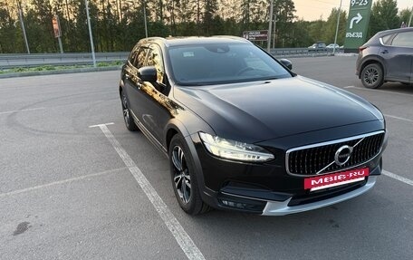 Volvo V90 Cross Country I рестайлинг, 2018 год, 3 190 000 рублей, 4 фотография