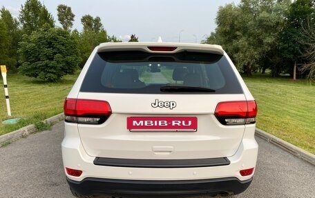 Jeep Grand Cherokee, 2013 год, 2 230 000 рублей, 14 фотография