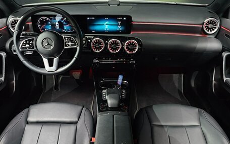 Mercedes-Benz A-Класс, 2022 год, 2 610 000 рублей, 4 фотография