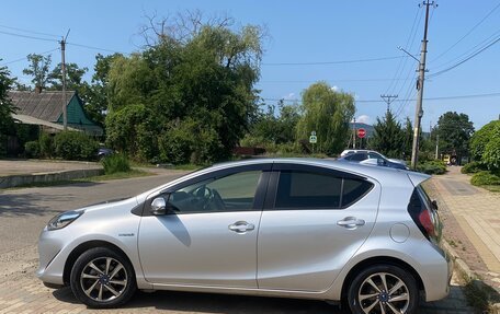 Toyota Aqua I, 2017 год, 1 360 000 рублей, 5 фотография