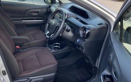 Toyota Aqua I, 2017 год, 1 360 000 рублей, 8 фотография