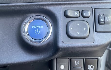 Toyota Aqua I, 2017 год, 1 360 000 рублей, 17 фотография