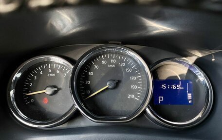 Renault Logan II, 2016 год, 860 000 рублей, 18 фотография