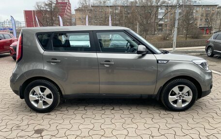 KIA Soul II рестайлинг, 2018 год, 1 324 000 рублей, 6 фотография