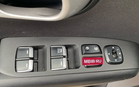 KIA Soul II рестайлинг, 2018 год, 1 324 000 рублей, 9 фотография