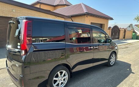 Toyota Esquire I, 2015 год, 2 350 000 рублей, 6 фотография