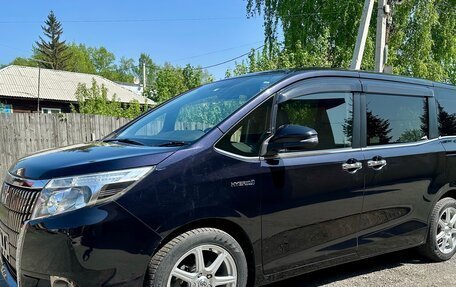 Toyota Esquire I, 2015 год, 2 350 000 рублей, 9 фотография