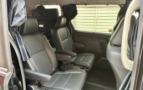 Toyota Esquire I, 2015 год, 2 350 000 рублей, 18 фотография